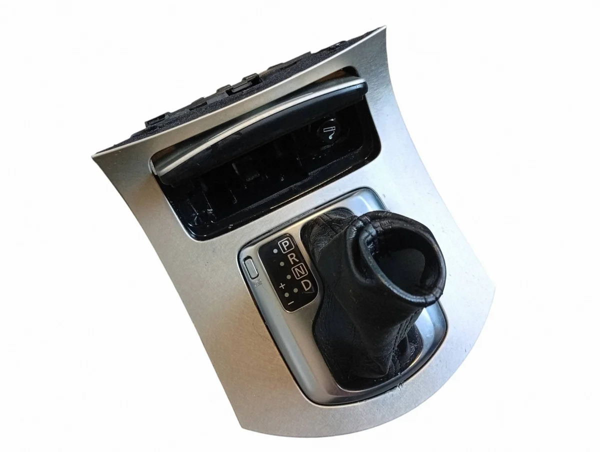 Infiniti G35 Q40 Rahmen Schalthebel Aschenbecher image 4