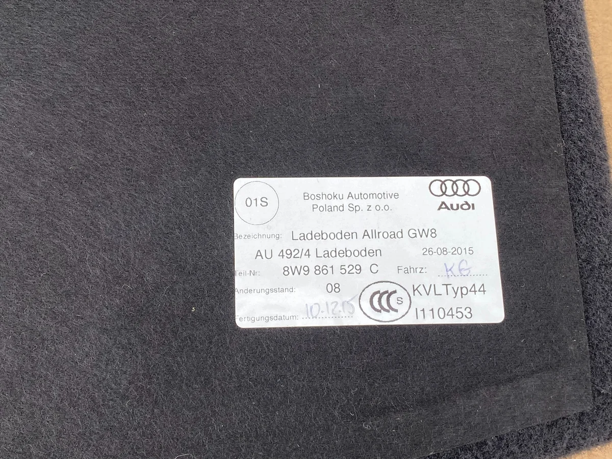 Audi A4 8W Kofferraumboden 8W9861529C image 5