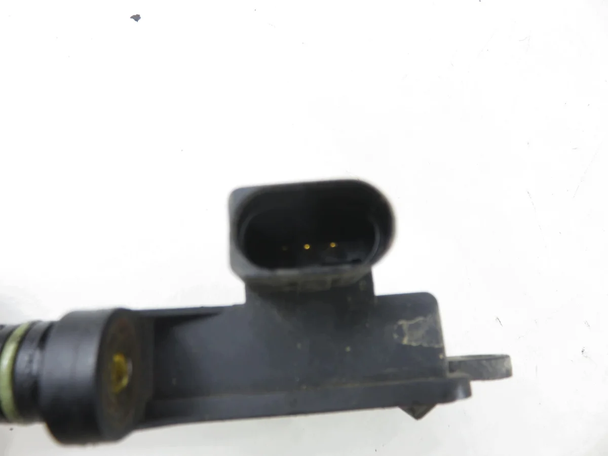 Sensor Aceite VW Polo 1.4 TDI Usado image 4