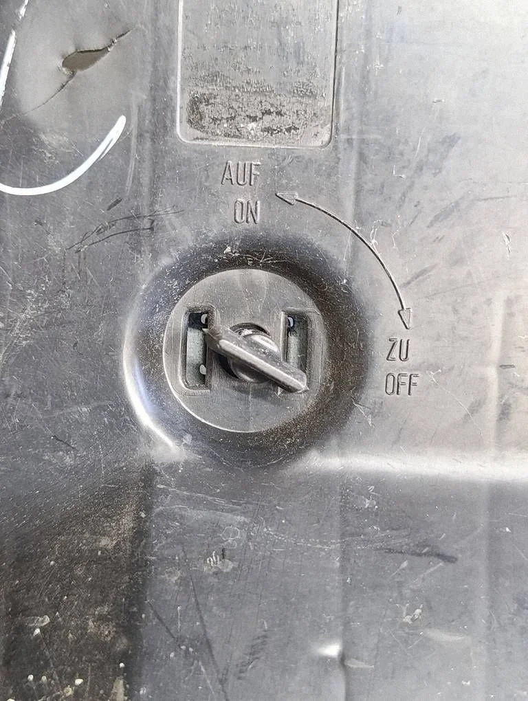 Mercedes W126 Rückleuchte Rechts Einsatz Gebraucht image 4