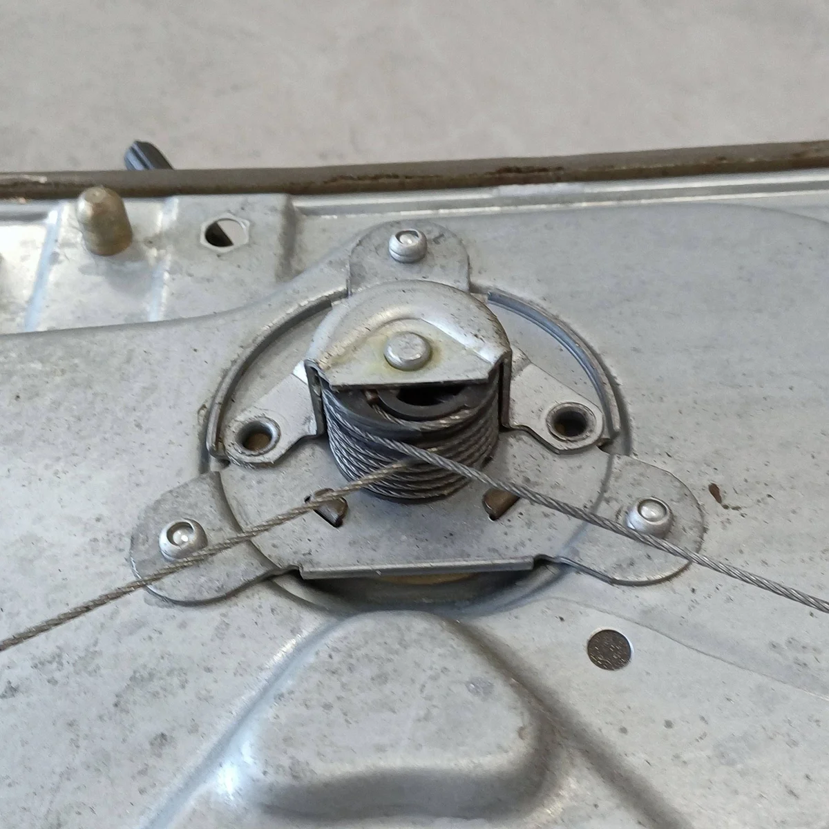 Levier de vitre Skoda Fabia MK1 arrière gauche image 9