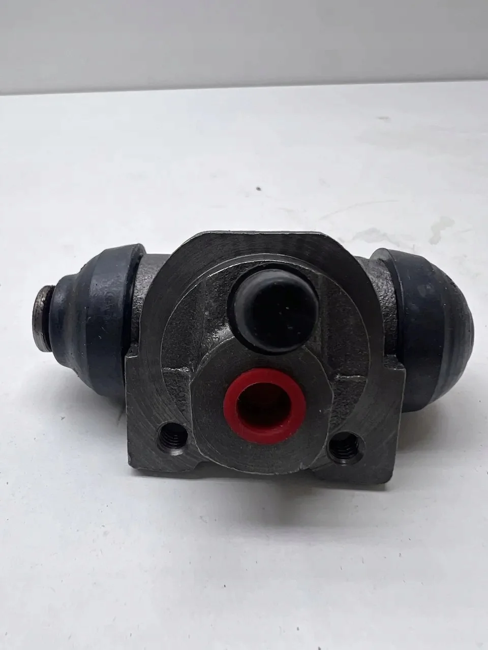 Jarrujen sylinteri Renault Megane OE 7701040850