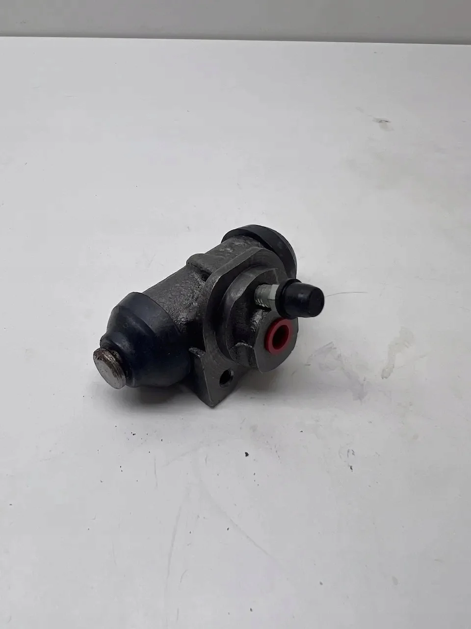 Jarrujen sylinteri Renault Megane OE 7701040850 image 6