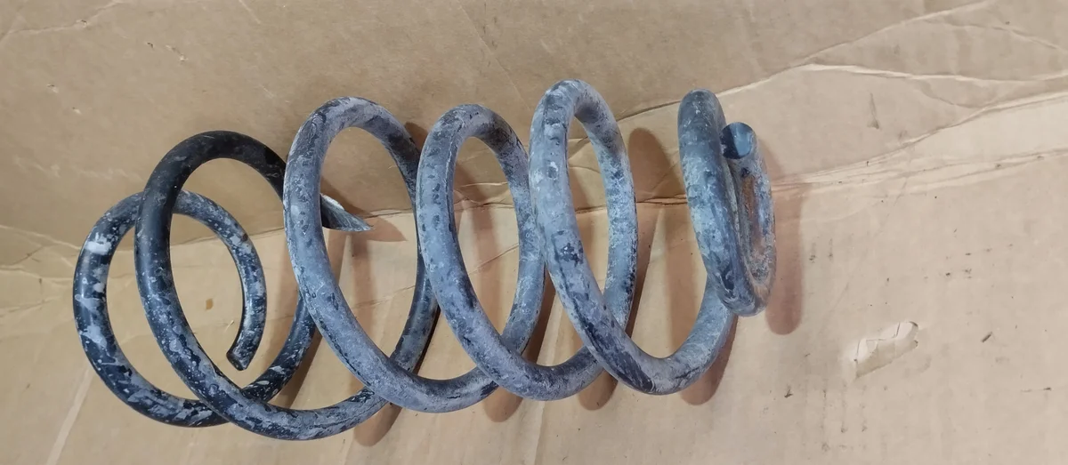 Mola Suspensão Jeep Wrangler JK Traseira Usada