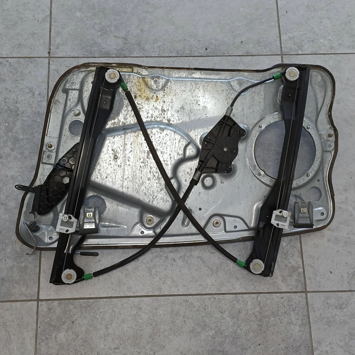 Fensterheber manuell links hinten Skoda Fabia image 7