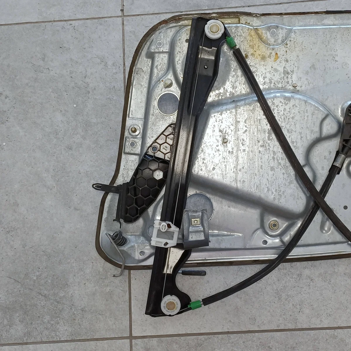 Fensterheber manuell links hinten Skoda Fabia image 8
