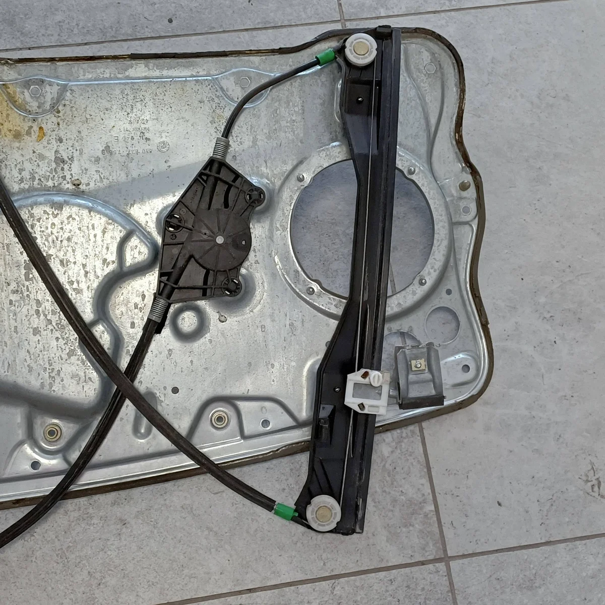 Fensterheber manuell links hinten Skoda Fabia image 9