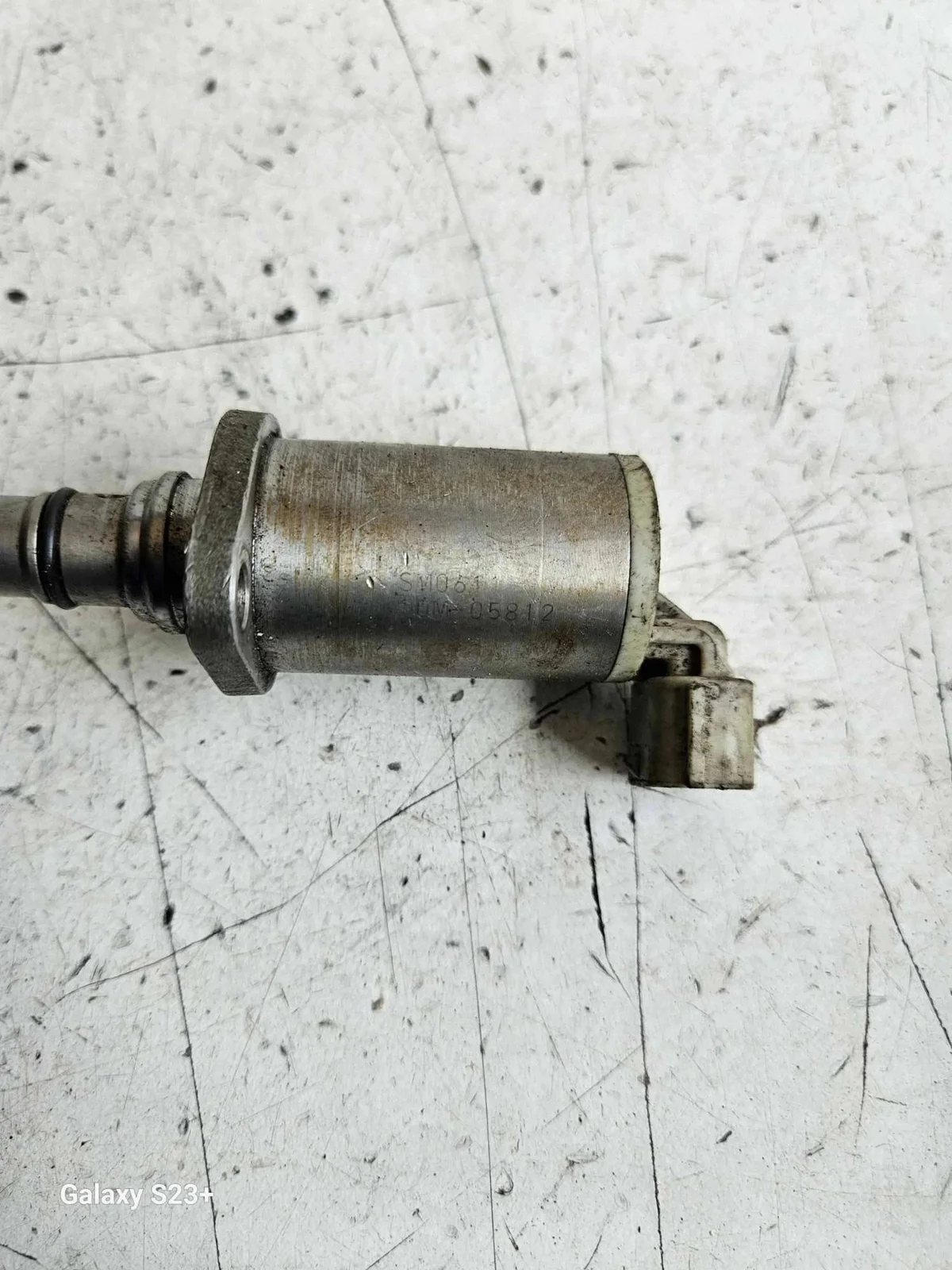 Polttoaineen paineensäädin Honda Civic 10M-05812