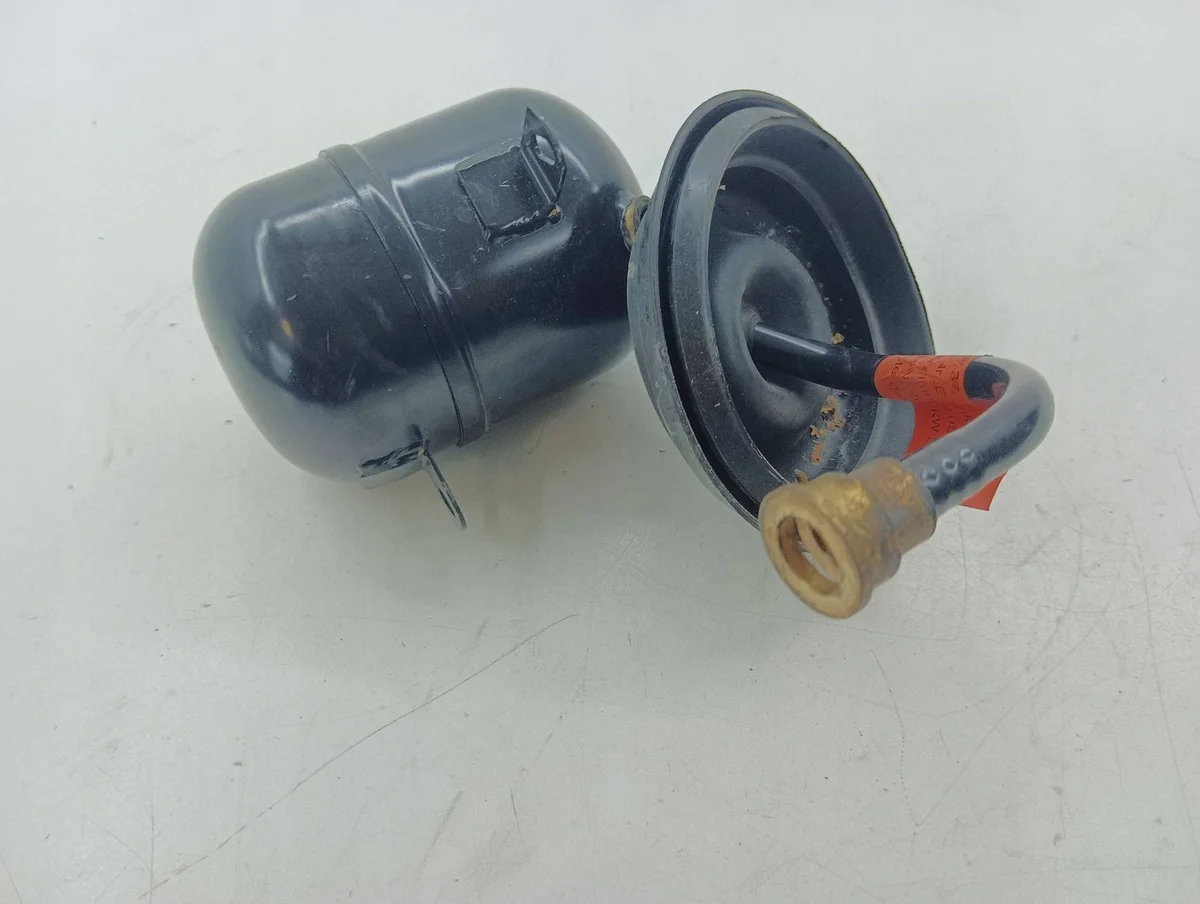 BMW E53 X5 Air Tank NIVO Left 6755021