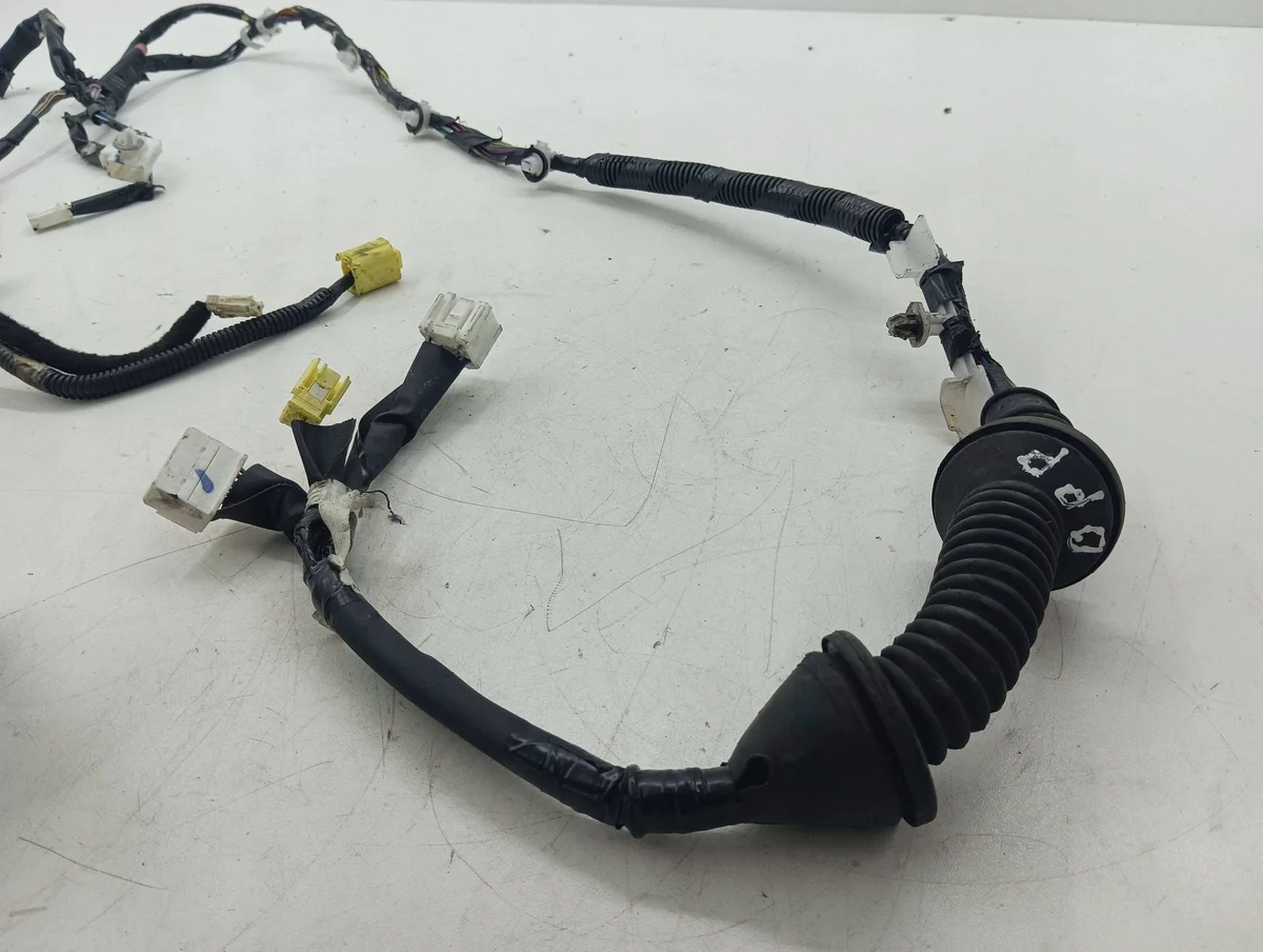 Toyota Avensis T270 2015 Injector Wiring Harness 7586131