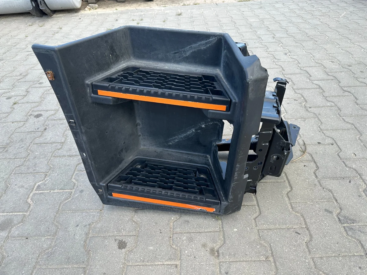 Complete rechter trede Renault Gama T