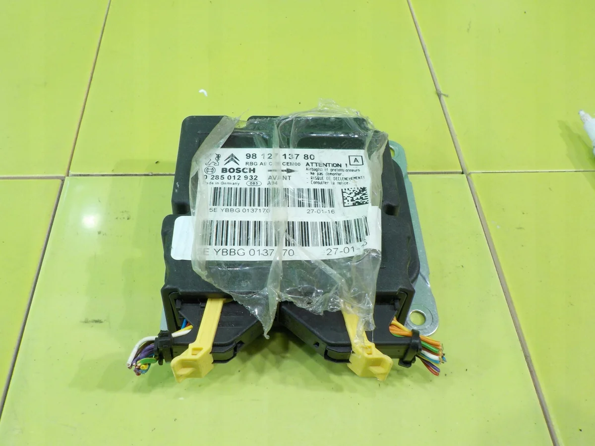 Modul Airbag Peugeot 2008 1.6 BHDI 9812713780