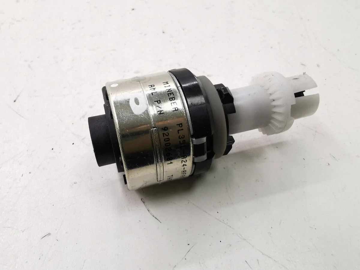 Audi A3 8Y 20- Motor Regulador Farol Esquerdo image 3