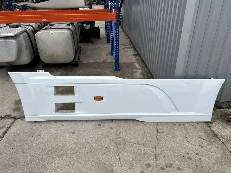 Spoiler laterale DAF XF 2018 usato