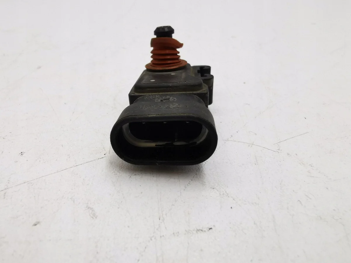 Saab 9-7X 2006 Druksensor Lucht 16212460 image 3