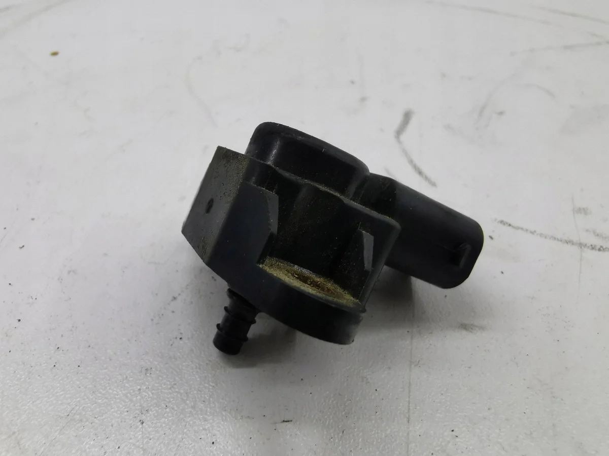 Capteur Pression Collecteur Mercedes A0051535028 image 3
