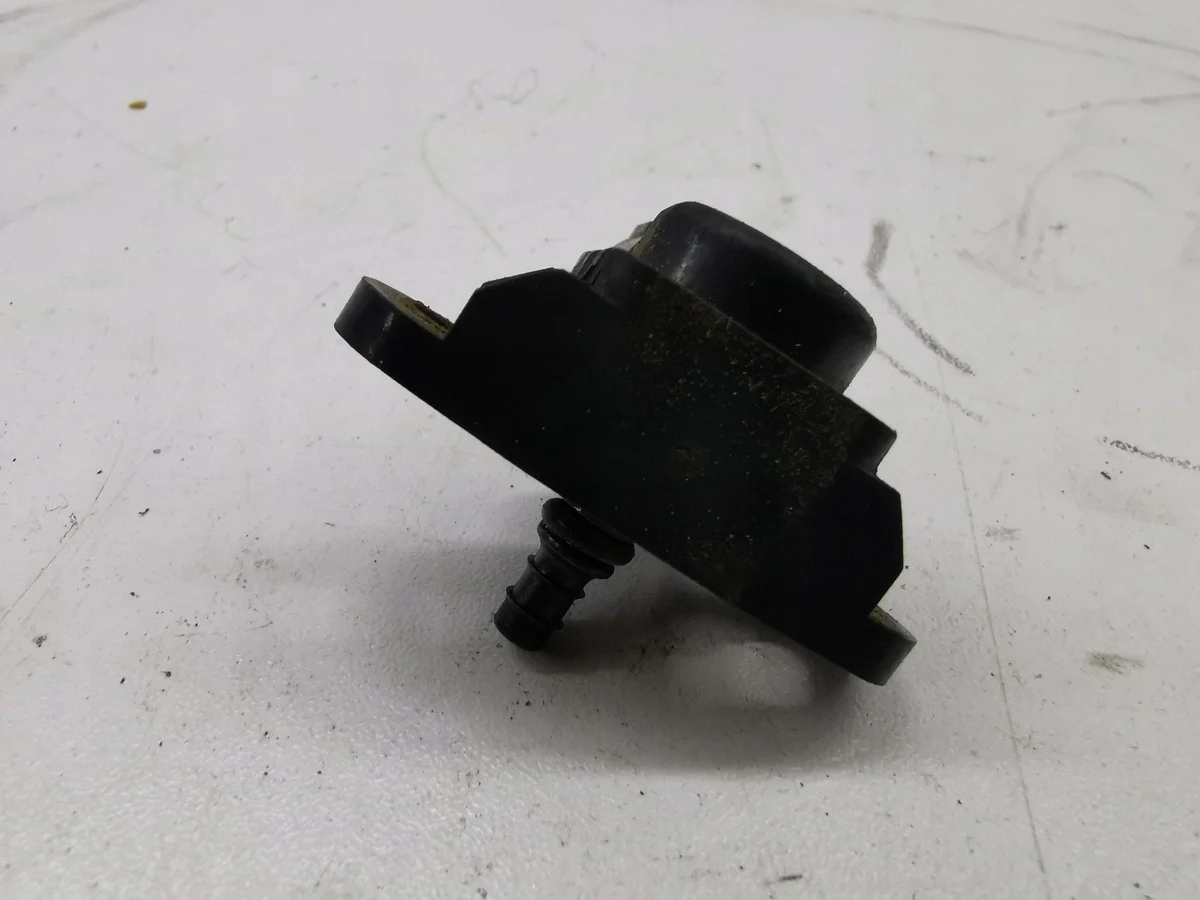 Capteur Pression Collecteur Mercedes A0051535028 image 4