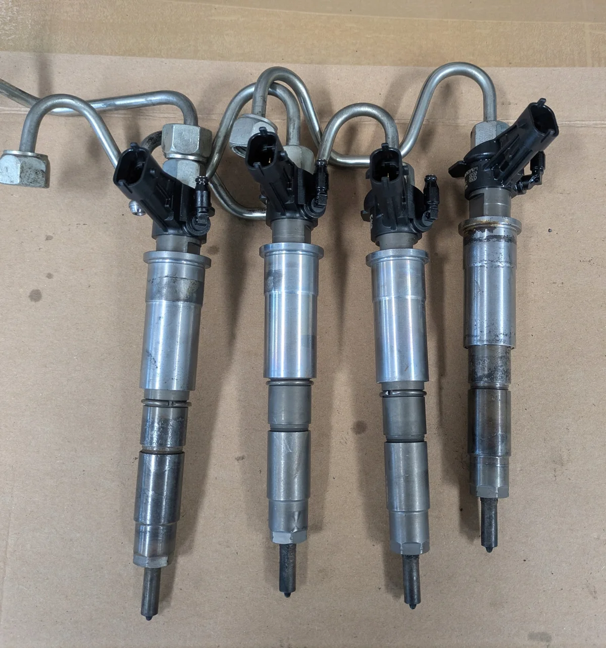 Injecteur RENAULT LAGUNA IV 2.0 DCI 0445115084