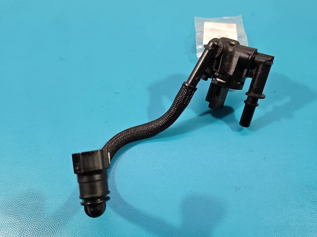 Bränsletrycksregulator Citroen C4 Picasso II image 3