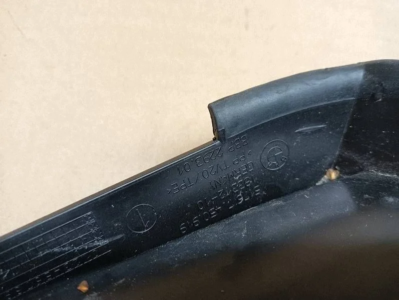 BMW 1 F40 M34 tiiviste konepellin suoja image 6