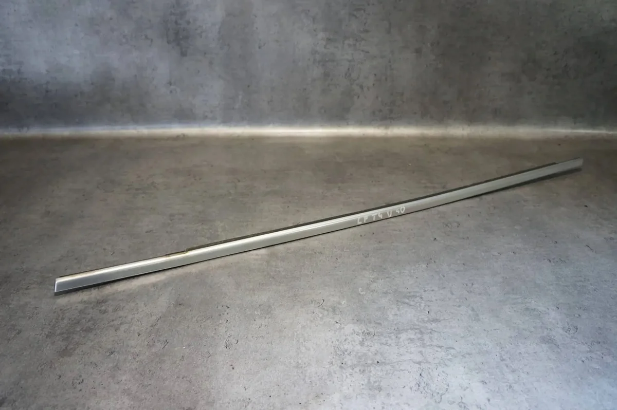 Volvo V40 II Chrome Window Trim Left Front Used