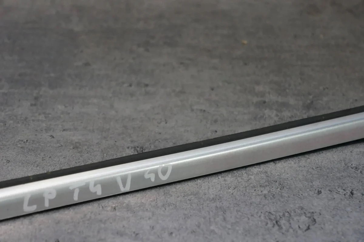Moldura Vidro Volvo V40 II Cromada Esquerda image 6