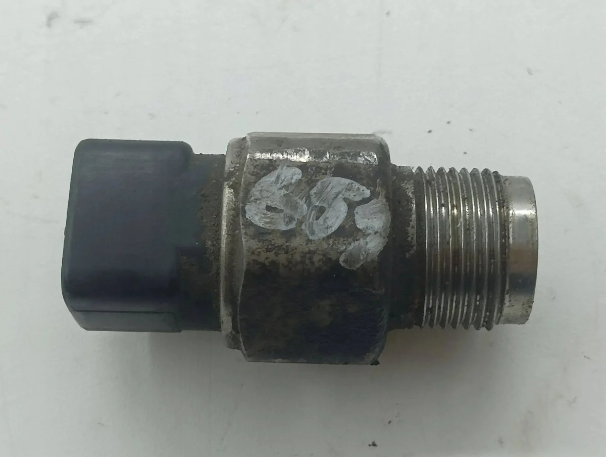 Capteur Pression Carburant Toyota Avensis T250