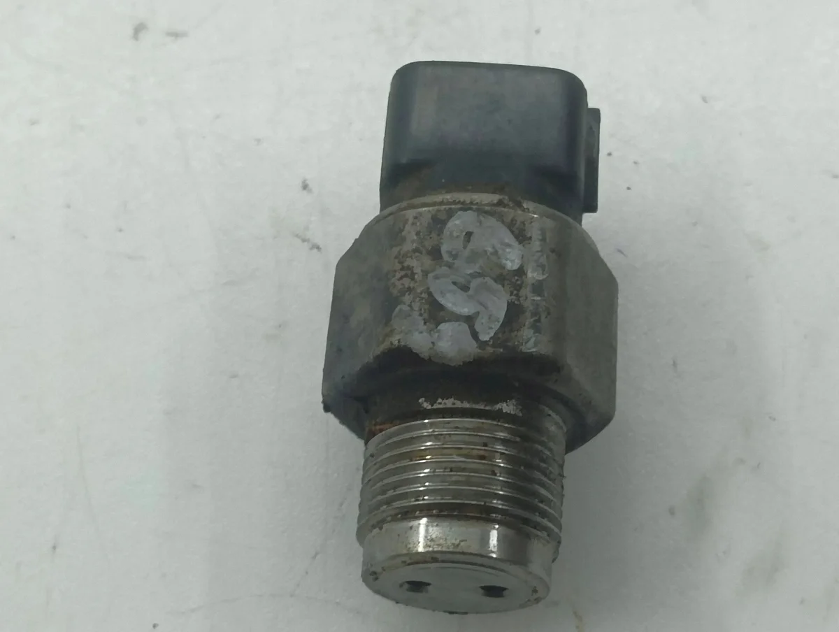 Toyota Avensis T250 2004 Sensor Pressão Combustível image 4