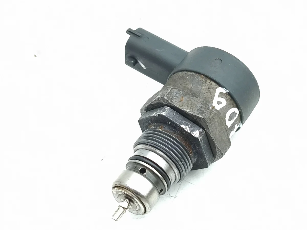 Bränsletrycksregulator Toyota Yaris 232800N010 image 3