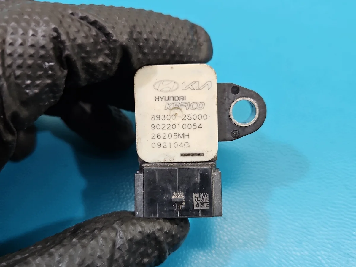 MAP sensor Kia Stonic 17-20 39300-2S000 image 4