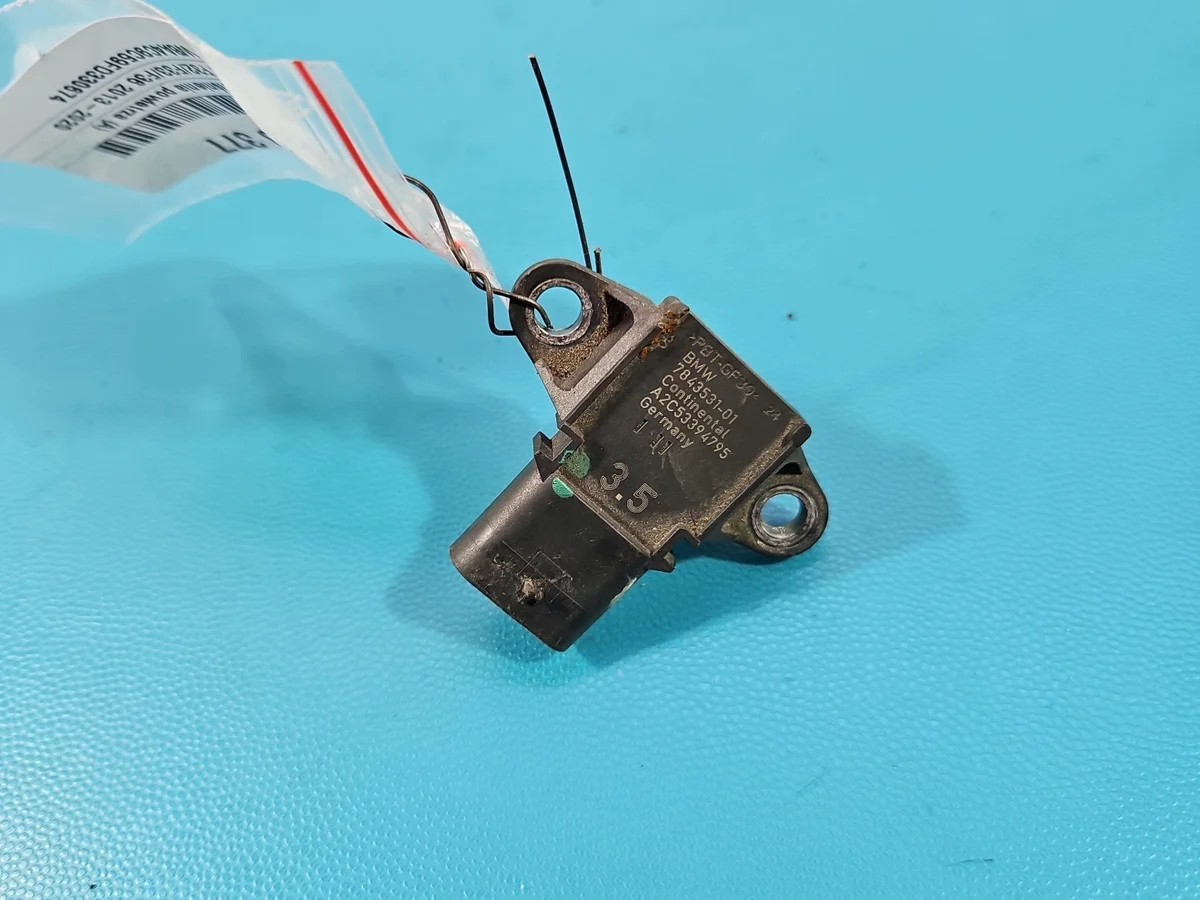 MAP Sensor BMW F32 F33 F36 7843531 image 3