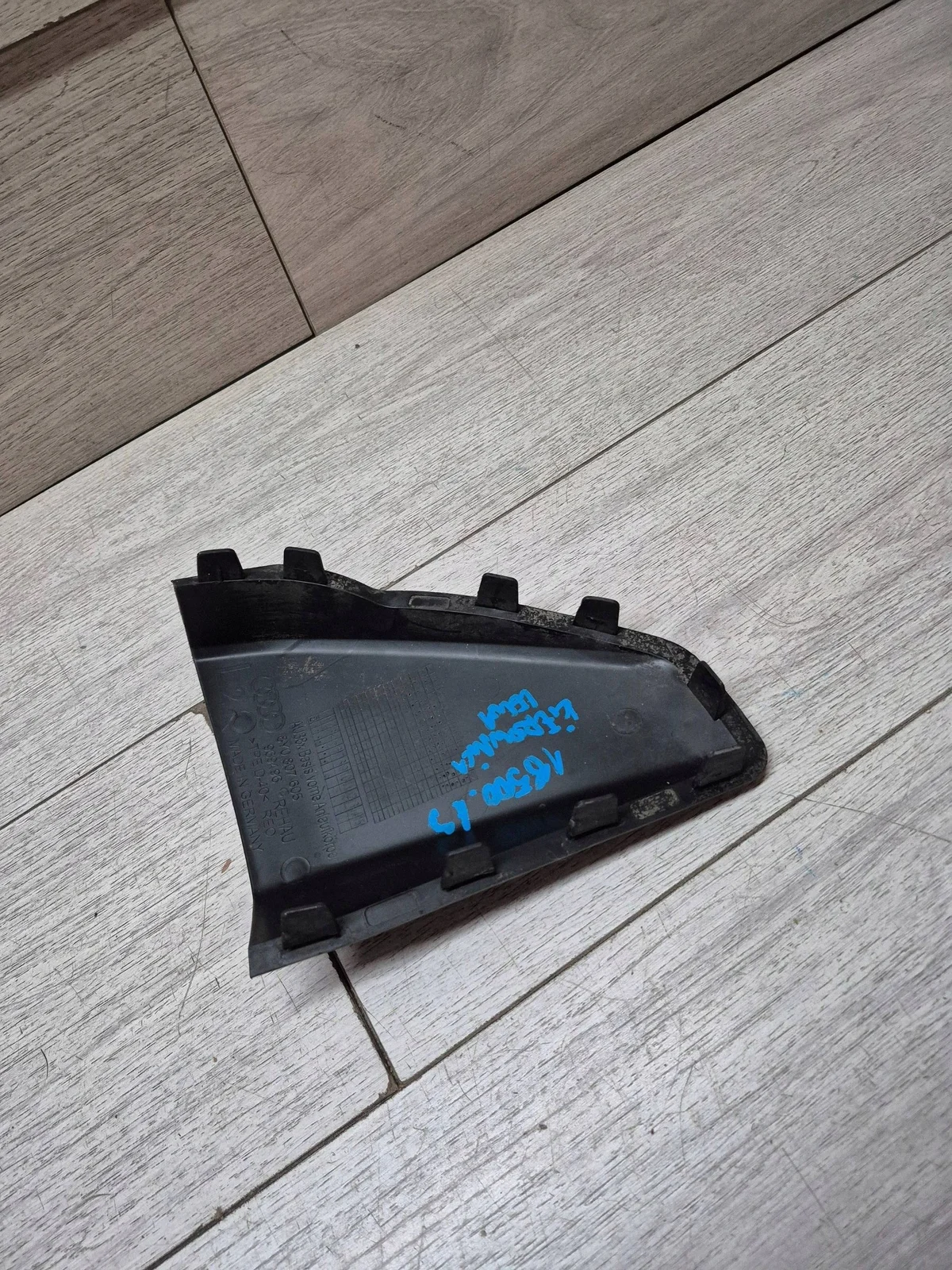 Lufteinlass links vorne Audi A3 8Y image 3
