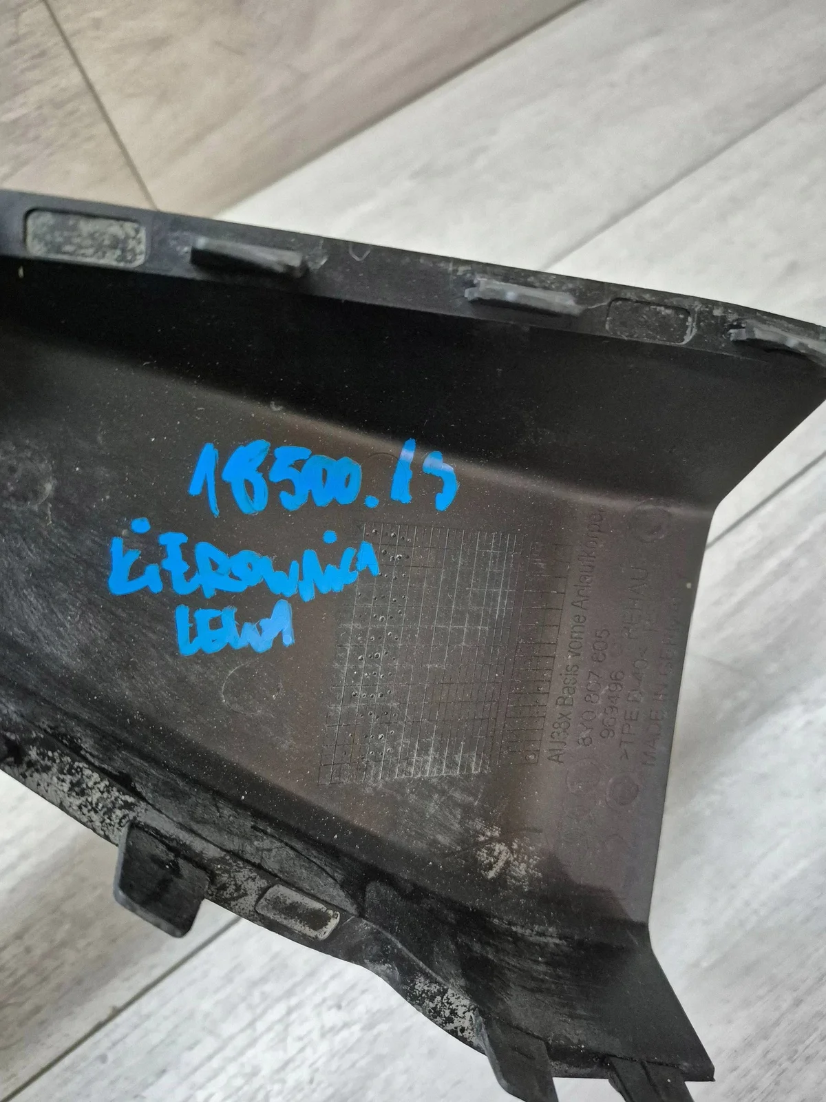 Lufteinlass links vorne Audi A3 8Y image 5
