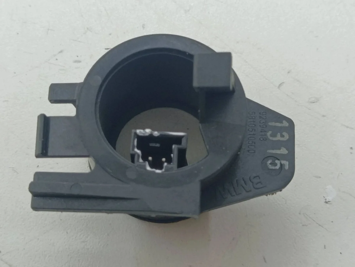 BMW 5 F10 F11 immobilizer loop 9239418 image 4