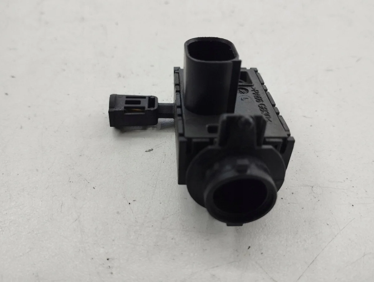 Audi A6 C7 Air Quality Sensor 4G0907658A