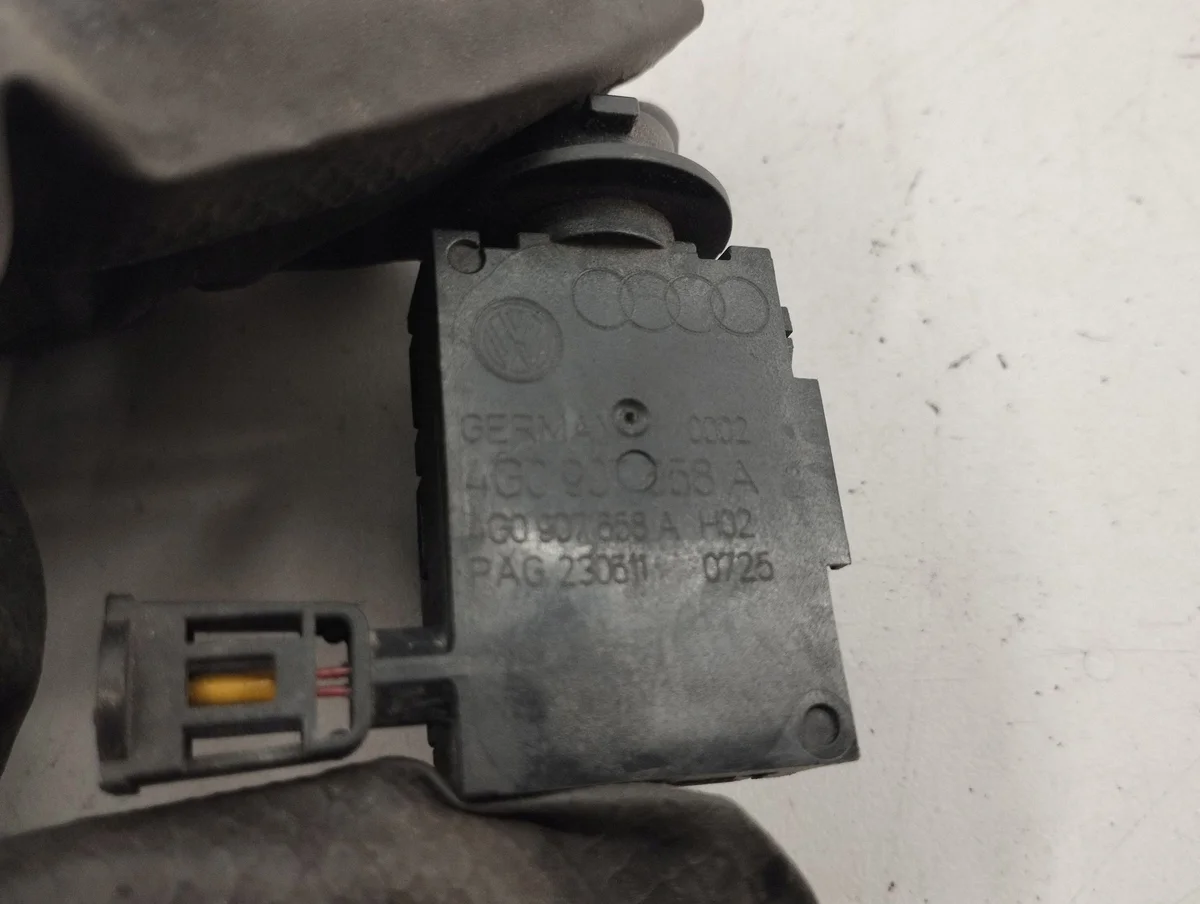 Audi A6 C7 Air Quality Sensor 4G0907658A image 3