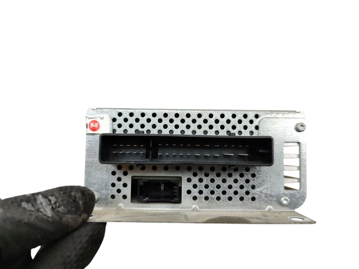 Audi A6 C6 Audio Amplifier 4F0910223B image 3