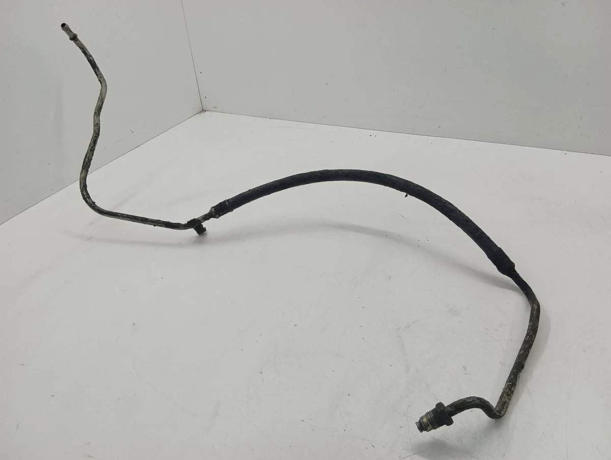 Chrysler Voyager 2001 Tuyau direction assistée image 3
