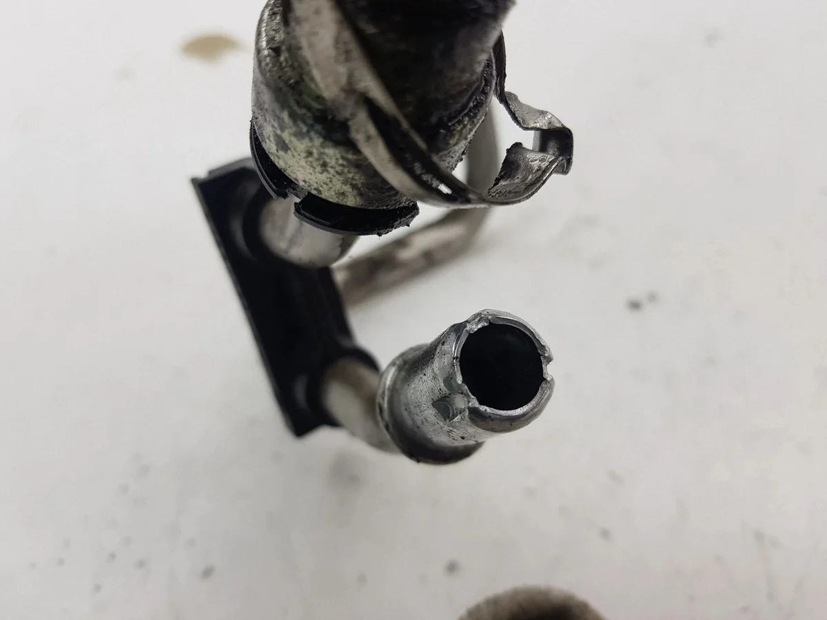 BMW 5 E39 2000 Servoleitung AMD160184 image 6