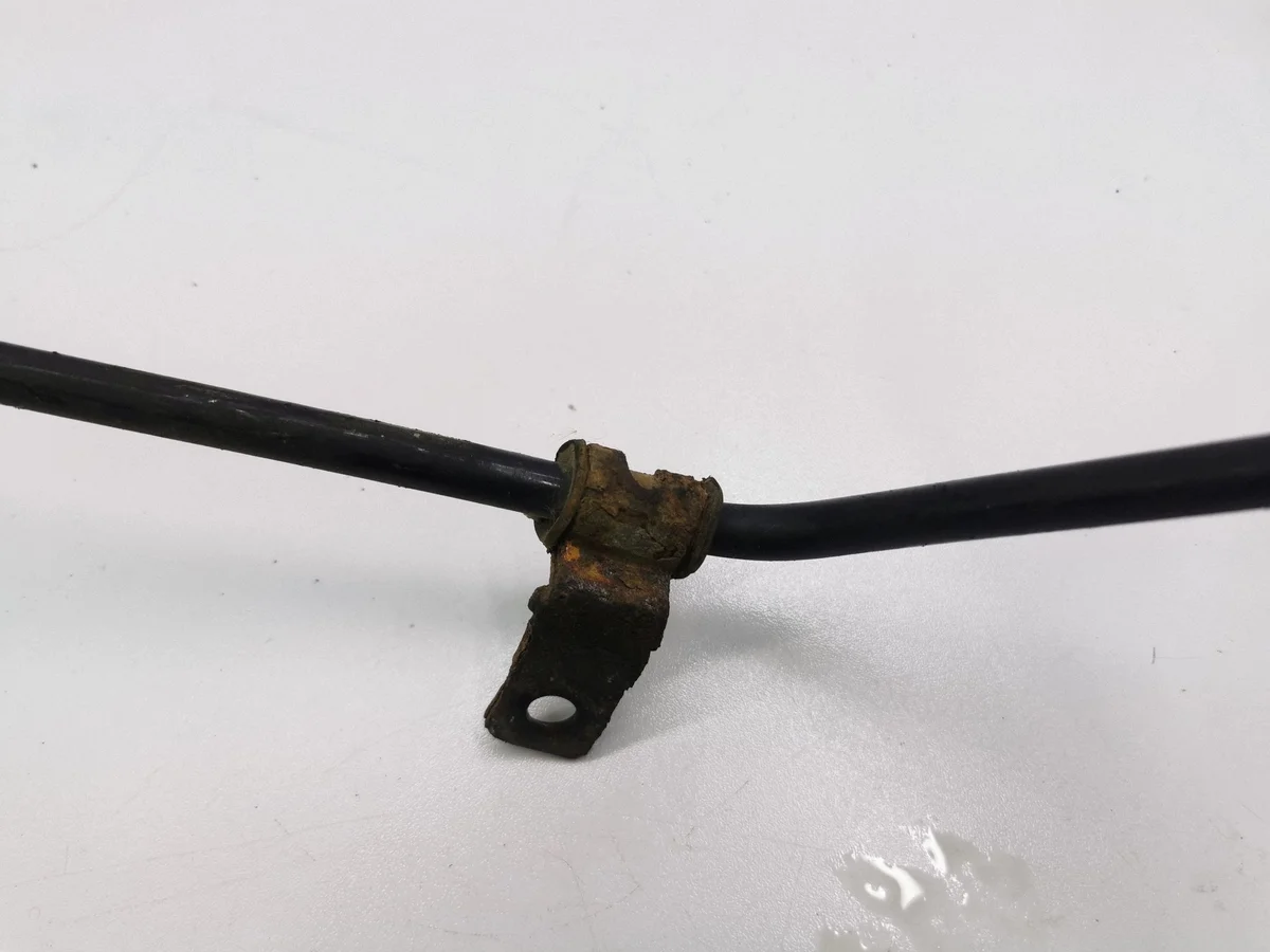 Audi A4 S4 B5 8D 2001 Tuyau direction assistée image 5