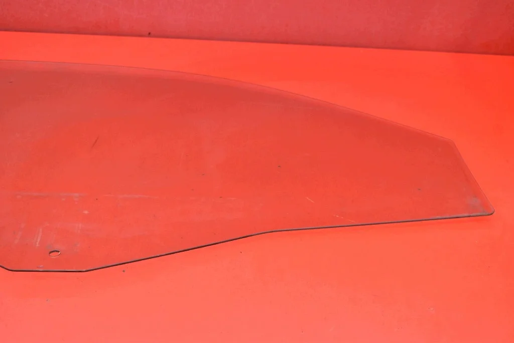 Fiat 500 II Left Front Side Window Used image 8