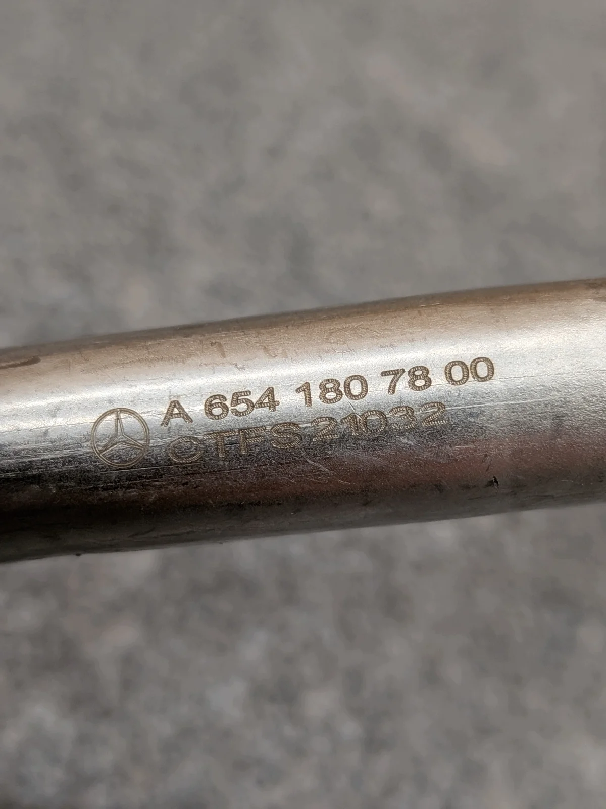 Rücklaufleitung Öl Turbolader Mercedes OM 654 A6541807800 image 4