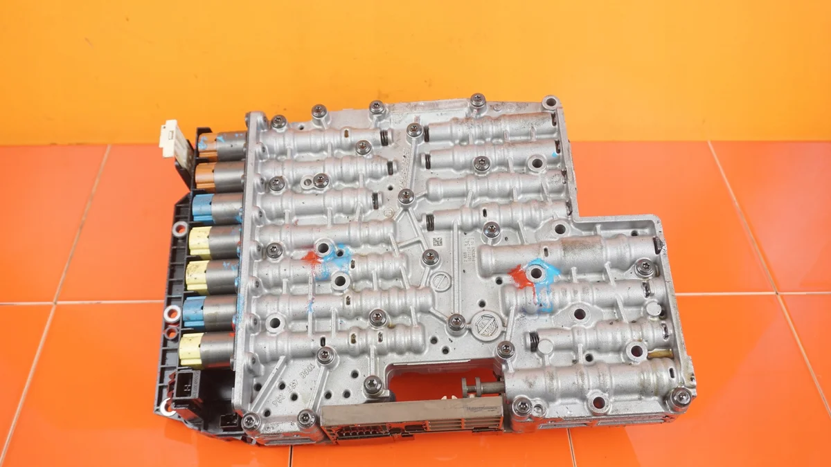 BMW E87 2.0 B 122KM N34B20A mechatronic image 6