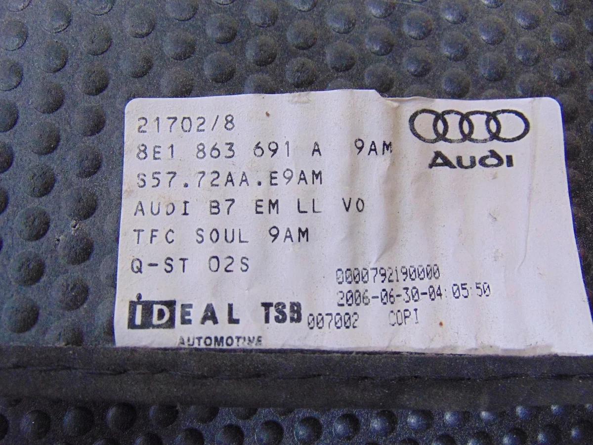 Tappetini Audi Tradition OE 8E1863691A8BB Usati image 8
