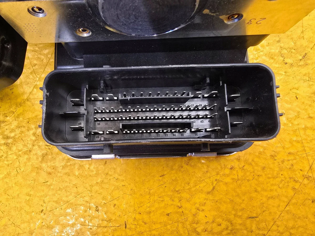 Compressor Luchtvering Achteras Mercedes EQC A2973206601 image 4