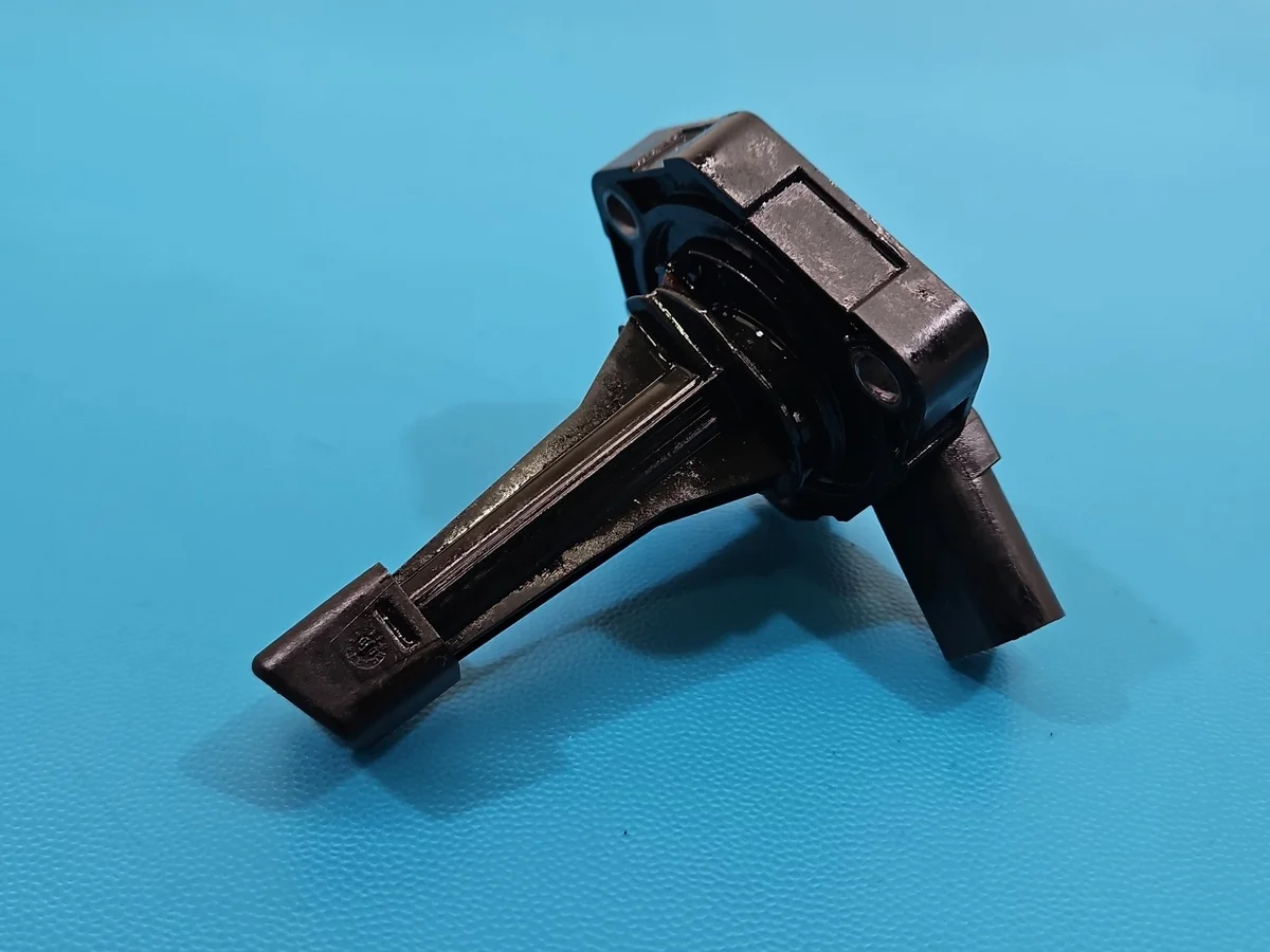 Sensor Nivel Aceite Audi A4 B8 3.2 V6 FSI