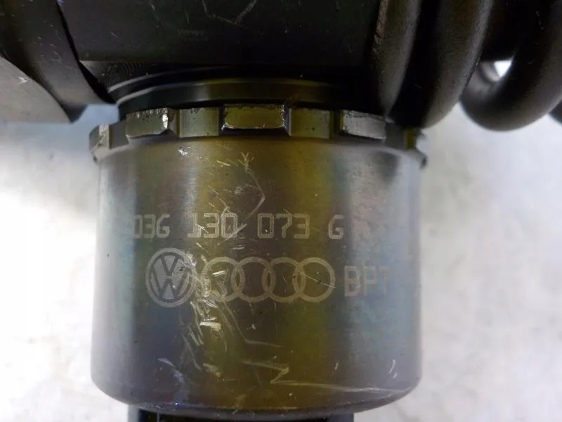 Injector VW Audi 2.0 TDI 03G130073 G+ image 3