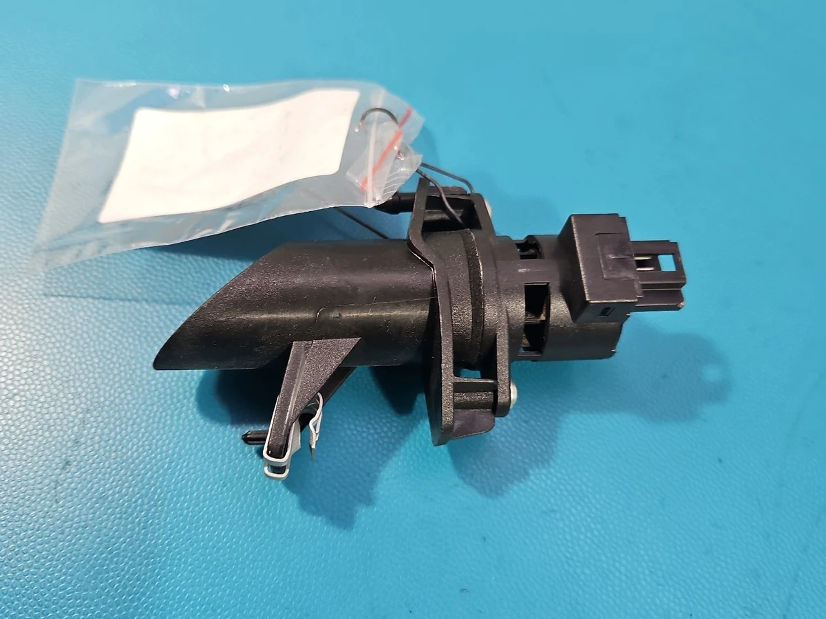 Jeep Renegade Interior Temperature Sensor image 3