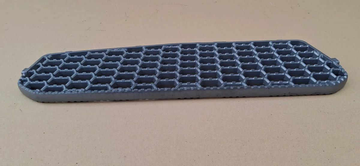 Scania R S L Trittstufe Gitter gebraucht image 3