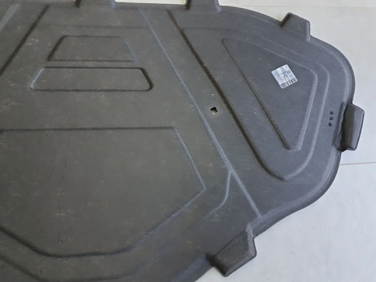 Audi A3 8Y Isolation Capot 8Y0863825A image 7